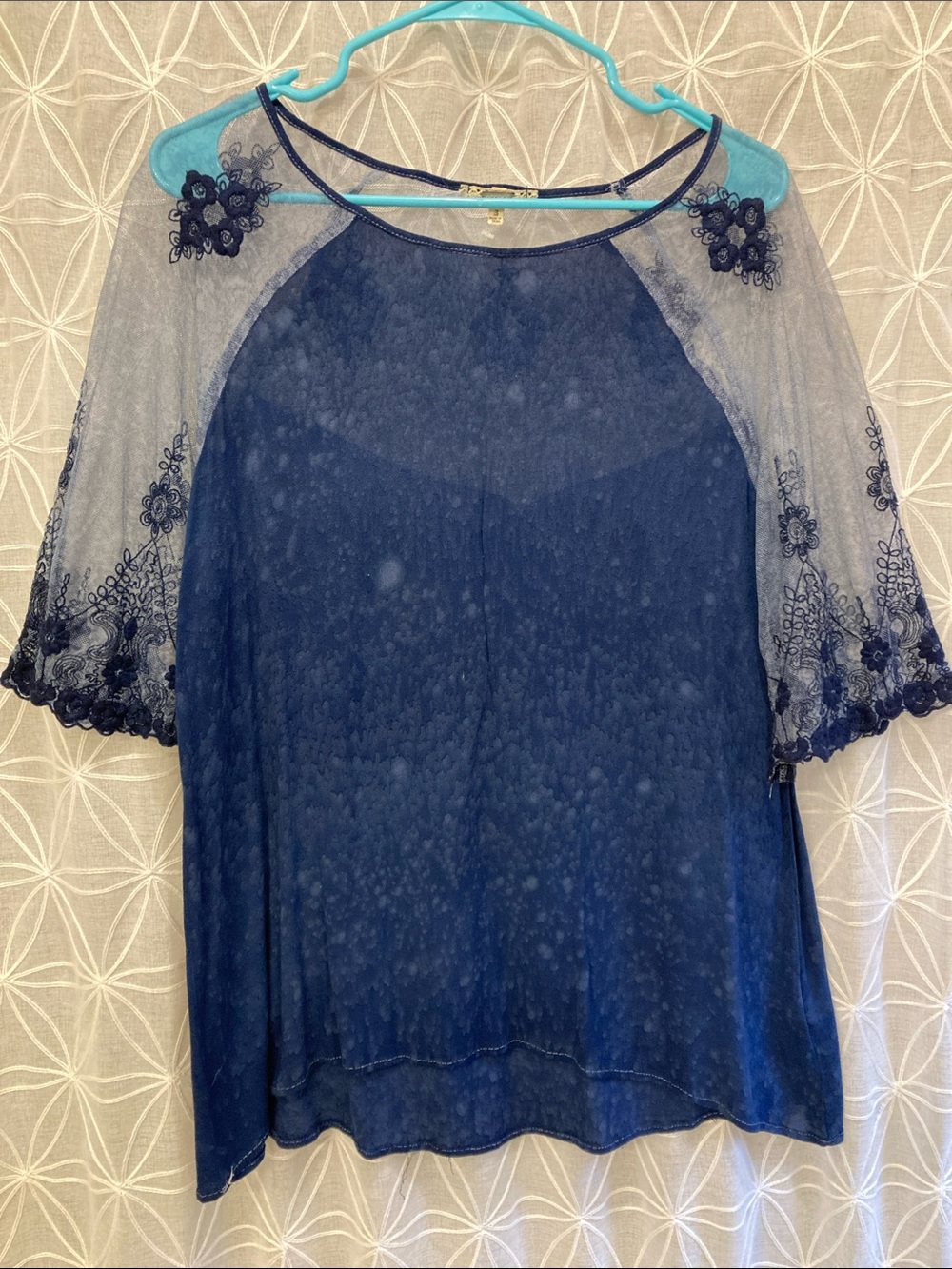 gimmicks by BKE Navy Blue Lace Sleeve Top